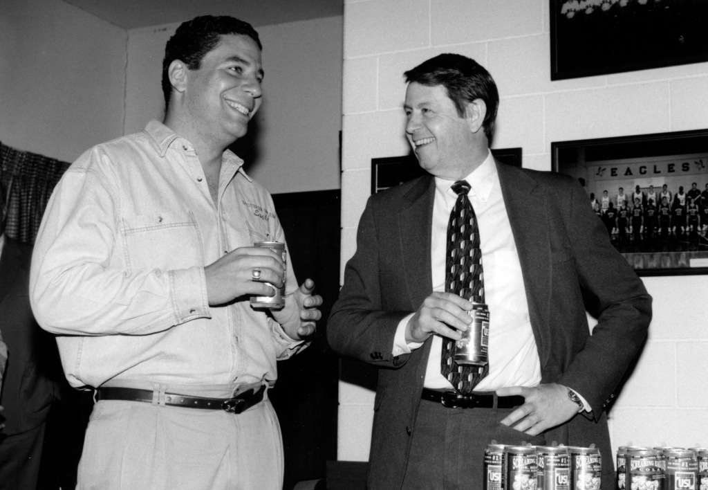 (L-R): Men's basketball coach Bruce Pearl and USI president Dr. H. Ray Hoops, 1995. Source: UASC, UP 02272.
